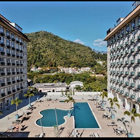 PetrópolisFlat 217 Granja Brasil - Com Piscina Em Itaipavaアパートメント エクステリア 写真