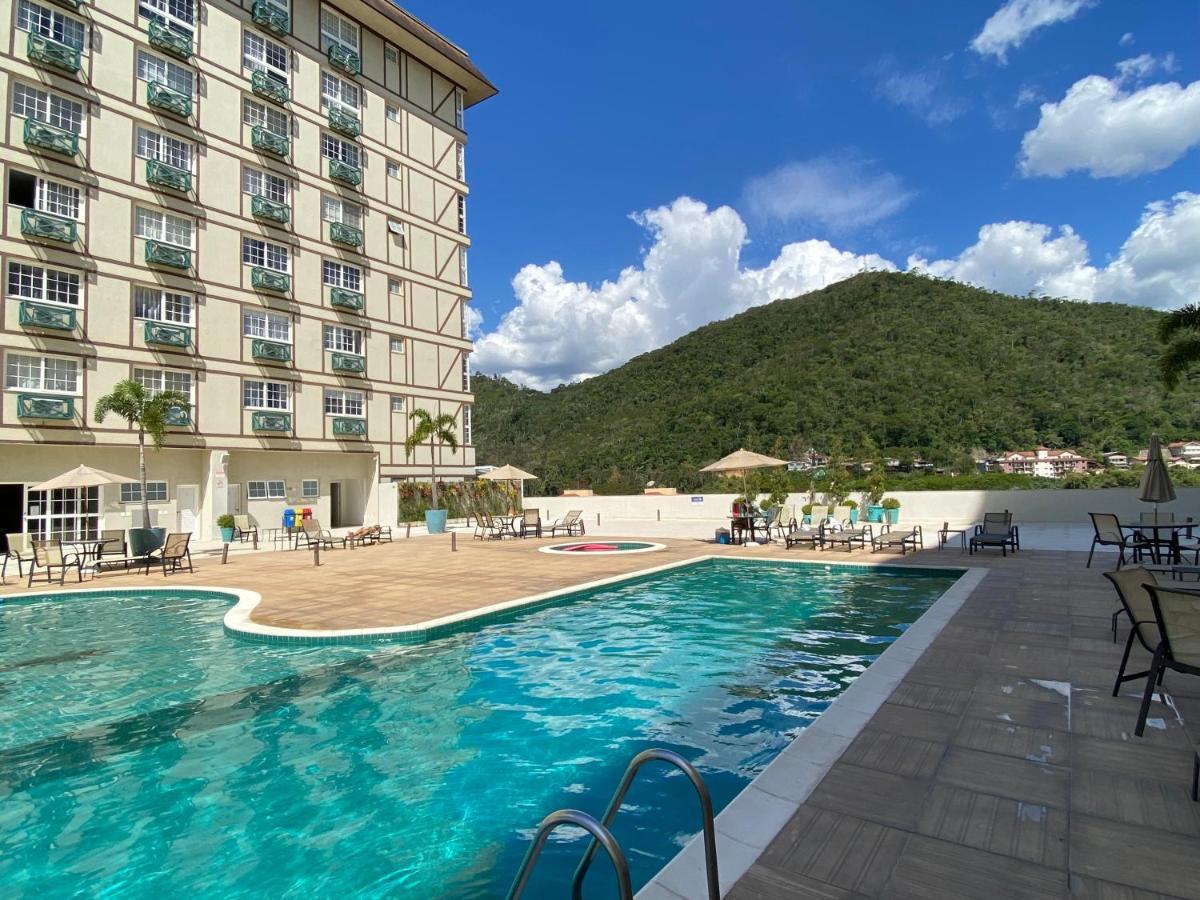 PetrópolisFlat 217 Granja Brasil - Com Piscina Em Itaipavaアパートメント エクステリア 写真