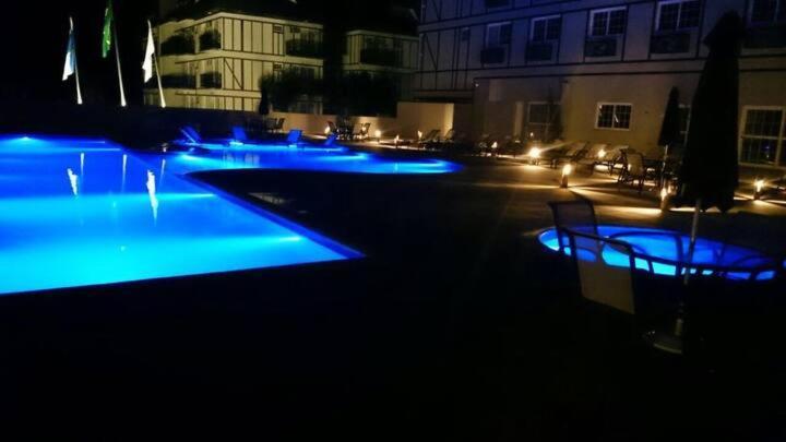 PetrópolisFlat 217 Granja Brasil - Com Piscina Em Itaipavaアパートメント エクステリア 写真