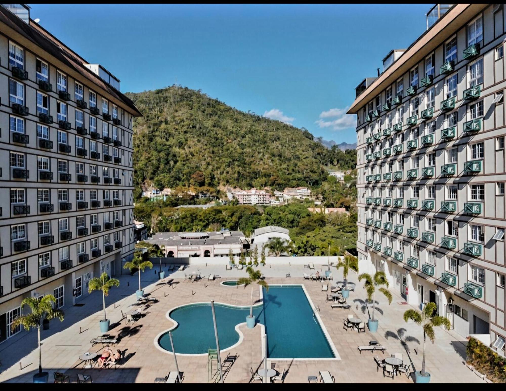 PetrópolisFlat 217 Granja Brasil - Com Piscina Em Itaipavaアパートメント エクステリア 写真